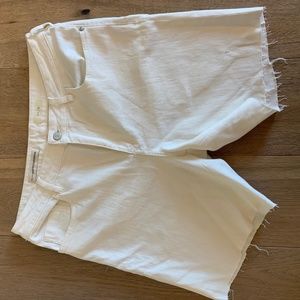 WHITE DENIM SHORTS